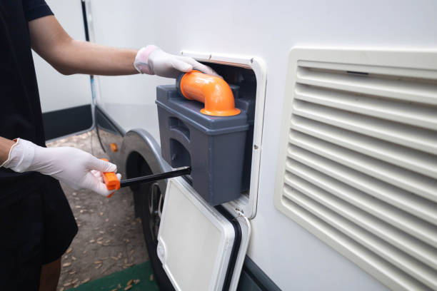 Portable Toilet Options We Offer in Lake Park, FL